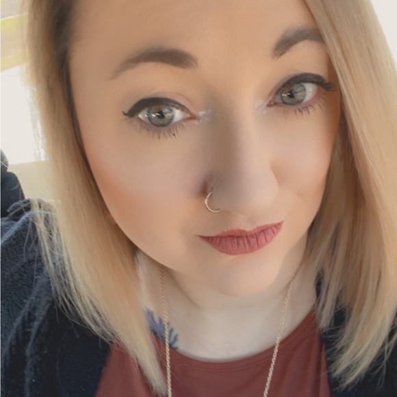 Meet your Posher, Christina Marie - Picture 1 of 1